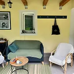 Vikendica House Kuca S 4 Spavace Sobe *