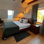House Kuca S 4 Spavace Sobe