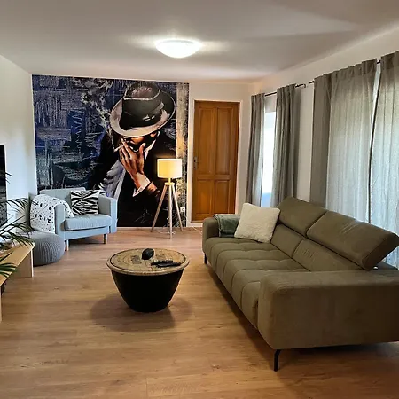 House Kuca S 4 Spavace Sobe