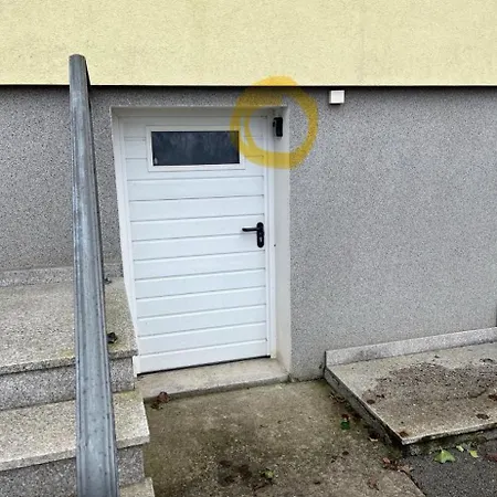 House Kuca S 4 Spavace Sobe Stara Susica