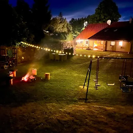 House Kuca S 4 Spavace Sobe Case de vacanță *