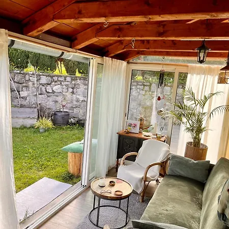 House Kuca S 4 Spavace Sobe Case de vacanță