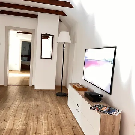 House Kuca S 4 Spavace Sobe Case de vacanță Stara Susica