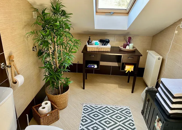 House Kuca S 4 Spavace Sobe Nyaraló