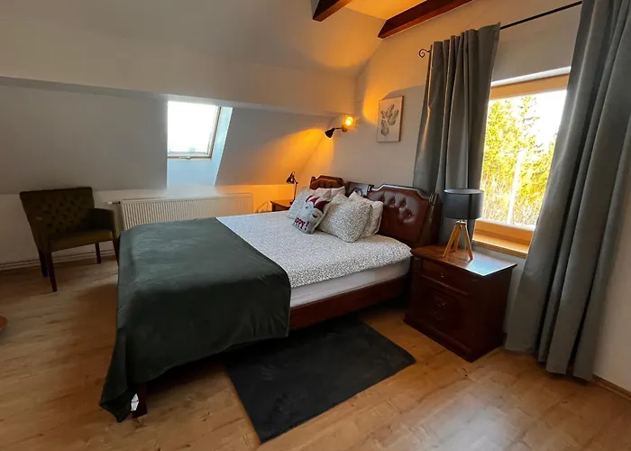 House Kuca S 4 Spavace Sobe